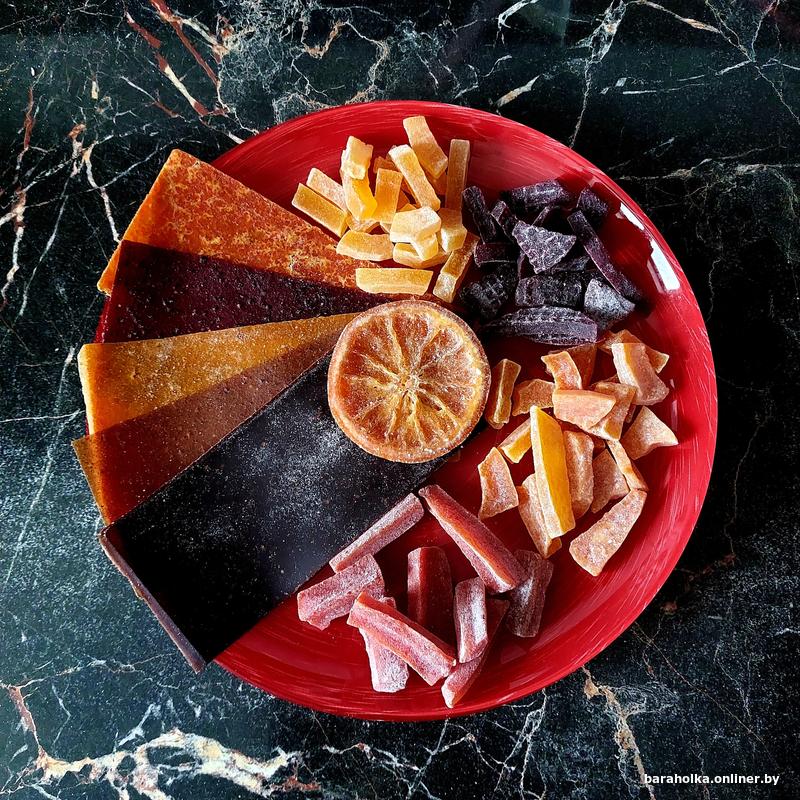 Вкусные цукаты для смелого владельца кофейни. Деловое сотруд...